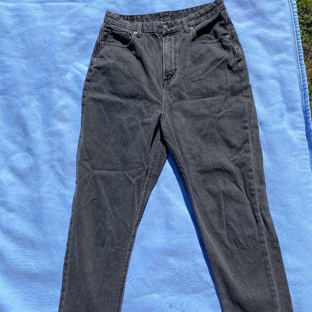 American Eagle Curvy Mom Jeans